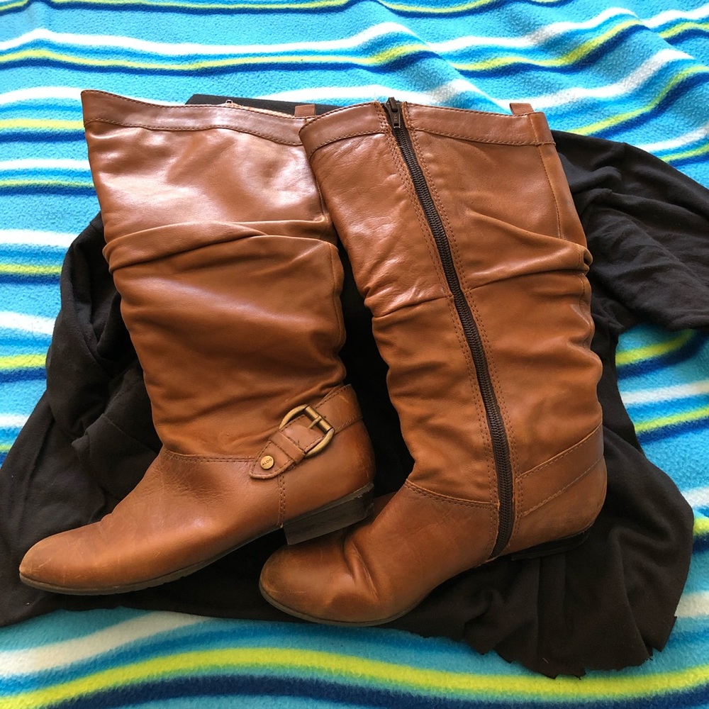 Leather ALDO boots with soft short fur interior